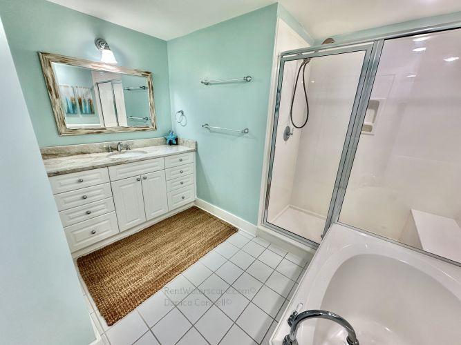 Guest Bathroom Garden Tub