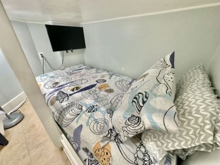 Waterscape A302 Bunkroom