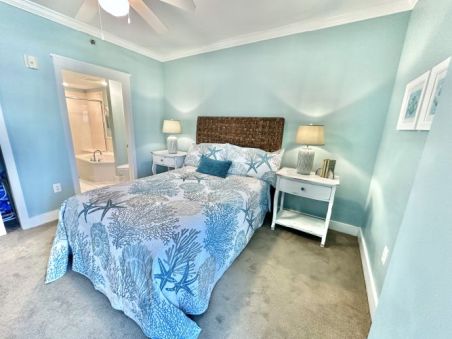 Waterscape A302 Guest Bedroom Patio Access