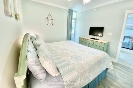 Waterscape A310 Guest Bedroom Patio Access