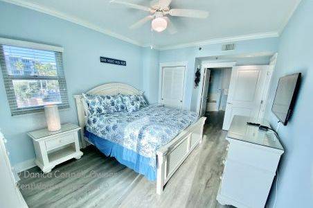 Waterscape A310 Master Bedroom