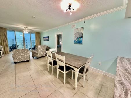 Waterscape A614 Dining Area