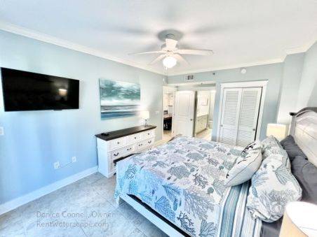 Master Bedroom, King Bed