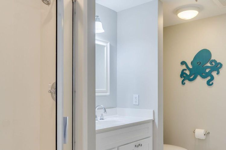 Waterscape C601 Guest Bathroom