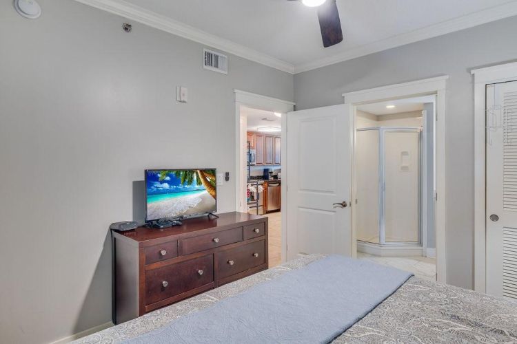 Waterscape C601 Guest Bedroom