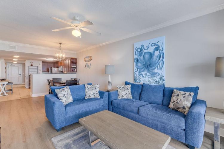 Waterscape C601 Living Room