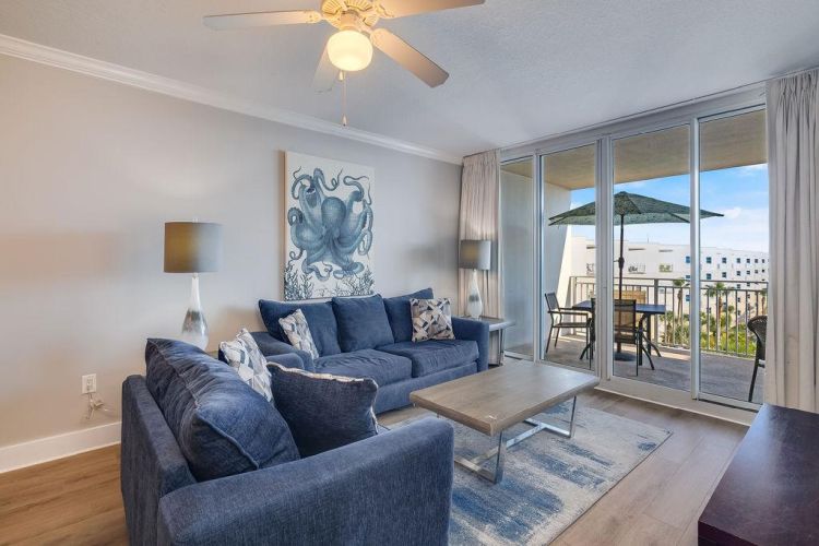 Waterscape C601 Living Room