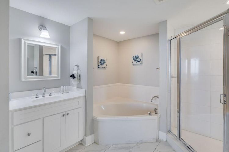 Waterscape C601 Master Bathroom